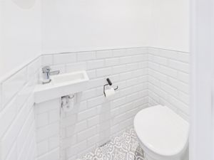 CLOAKROOM- click for photo gallery